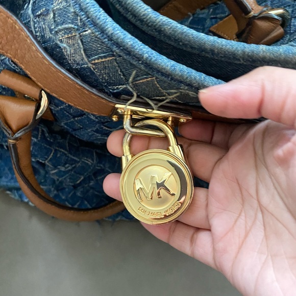 Micheal kors Jean purse - Picture 3 of 4